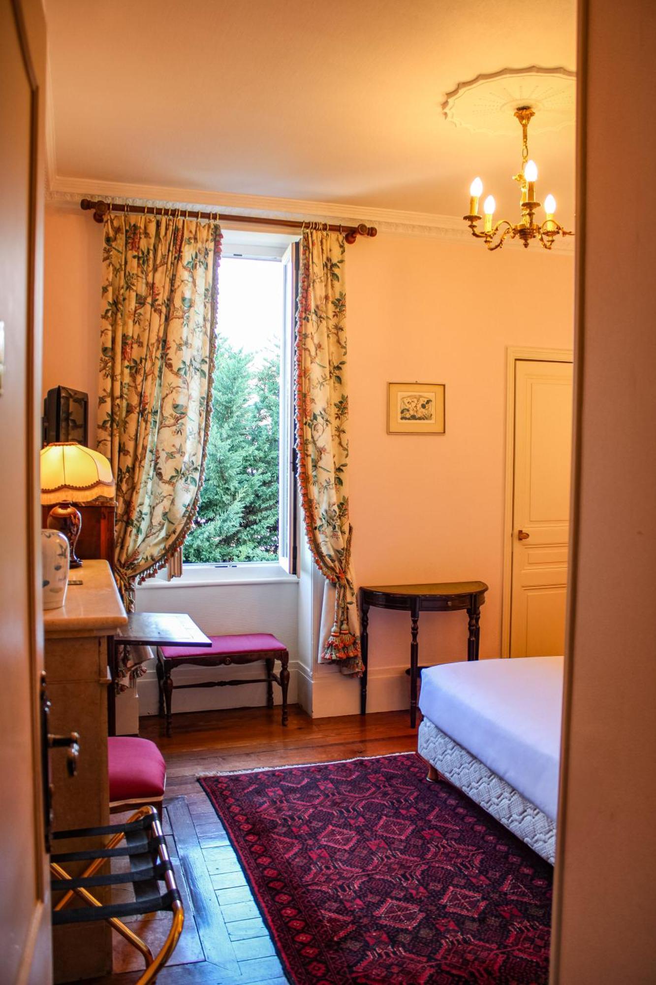 Hotel La Villa Fleurie Beaune  Exterior foto